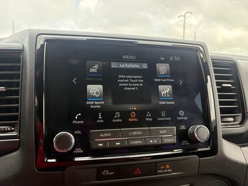 Used 2023 Nissan Frontier PRO-4X w/ Technology Package AWD/4WD image 17