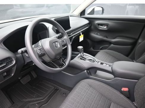 New 2026 Honda HR-V LX image 18
