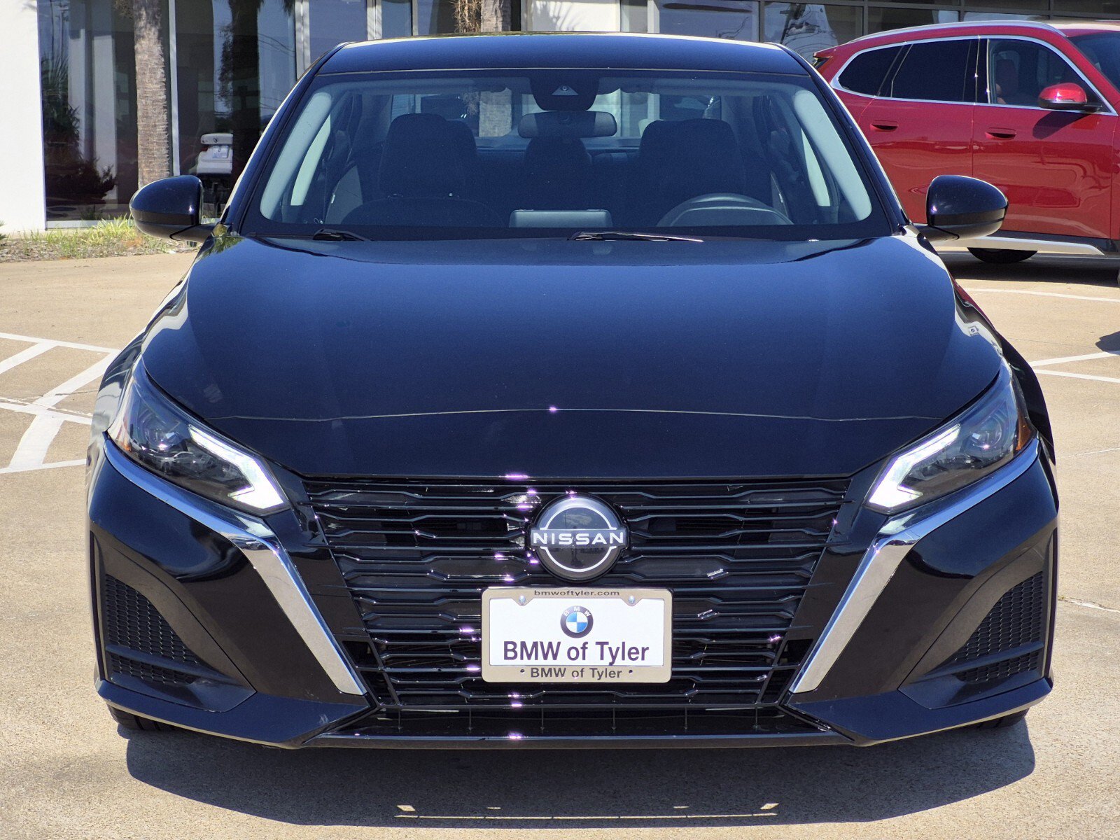 Used 2023 Nissan Altima 2.5 SV FWD image 2