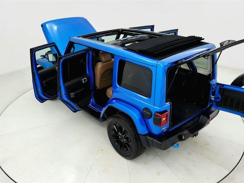 Used 2023 Jeep Wrangler Unlimited Sahara w/ Cold Weather Group image 22