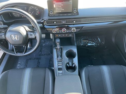 Used 2025 Honda Civic Sport image 39