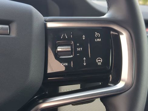 Certified 2025 Land Rover Discovery Sport Dynamic SE image 26