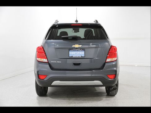 Certified 2022 Chevrolet Trax LT w/ LT Convenience Package image 17