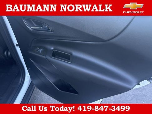 Used 2023 Chevrolet Equinox LT FWD image 28