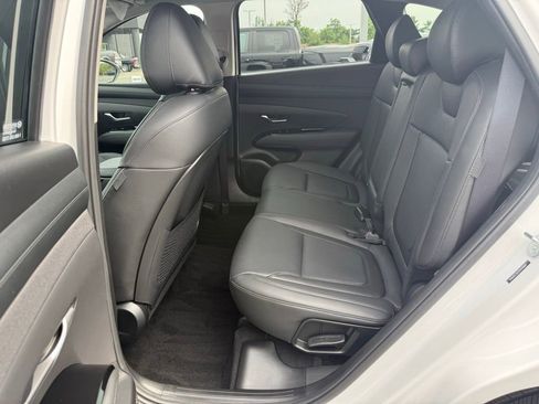 Used 2025 Hyundai Tucson Limited AWD/4WD image 26