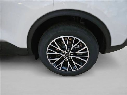 New 2026 Ford Escape SE FWD image 10