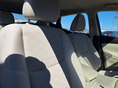 Used 2021 Nissan Rogue Sport SV image 5