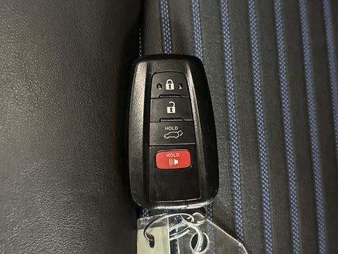 Used 2023 Toyota RAV4 XSE AWD/4WD image 27