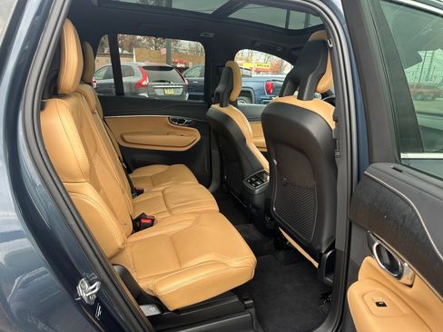 Used 2021 Volvo XC90 T6 Inscription w/ Advanced Package image 15