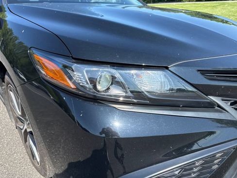 Used 2023 Toyota Camry SE w/ Cold Weather Package AWD/4WD image 12