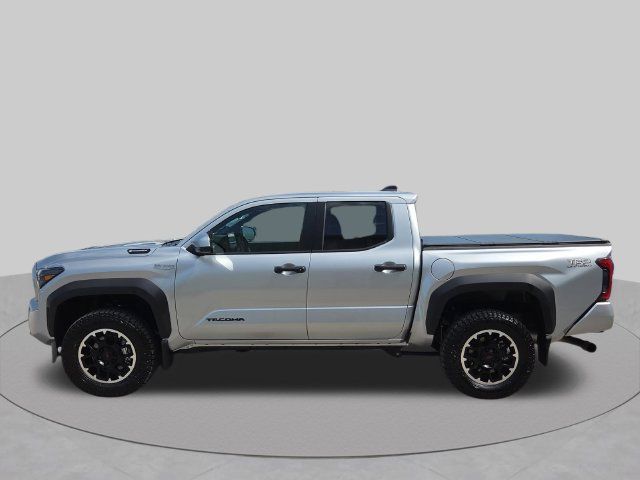 Used 2026 Toyota Tacoma TRD Off-Road AWD/4WD image 2
