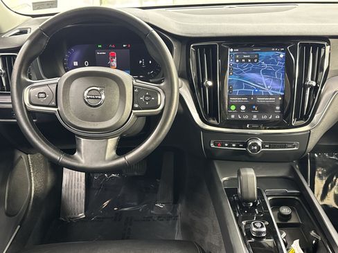 Used 2024 Volvo S60 B5 Core FWD image 35