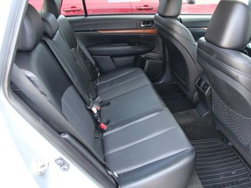 Used 2014 Subaru Outback 2.5i Limited image 31