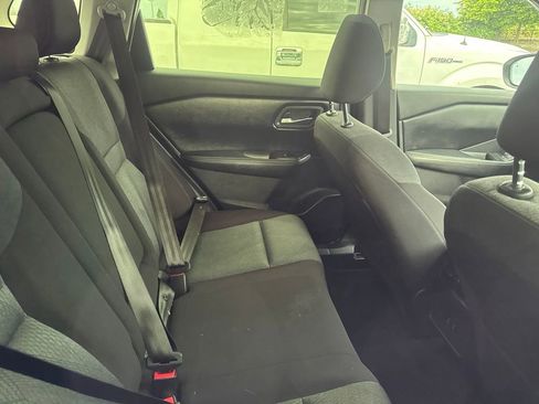 Used 2025 Nissan Rogue SV AWD/4WD image 11