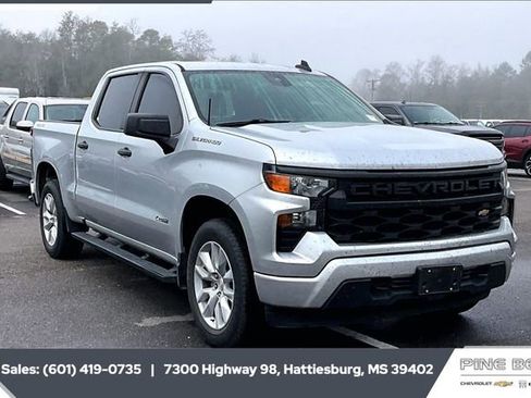 Certified 2022 Chevrolet Silverado 1500 Custom image 2