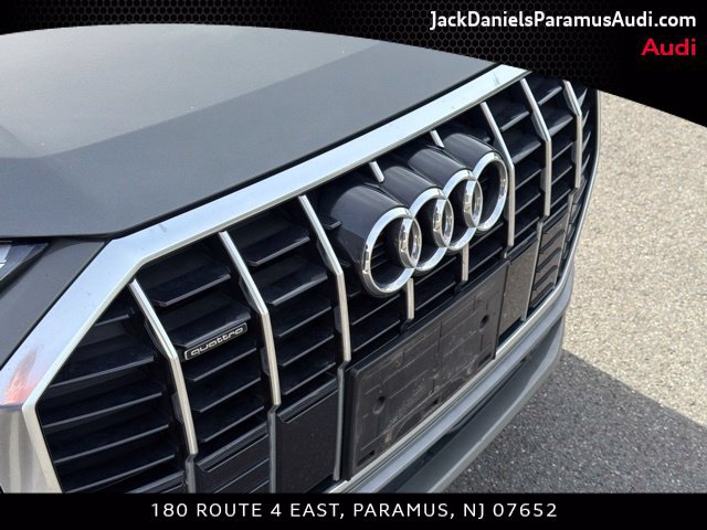 Used 2020 Audi Q3 2.0T Premium w/ Convenience Package AWD/4WD image 23
