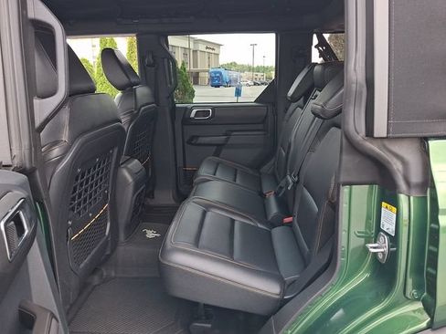 Used 2024 Ford Bronco Badlands AWD/4WD image 10