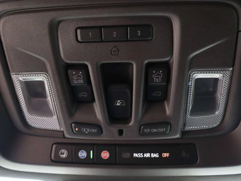 Used 2025 GMC Sierra 2500 Denali w/ Denali Reserve Package AWD/4WD image 35