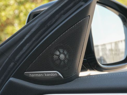 Used 2024 BMW M440i Convertible w/ Premium Package image 34