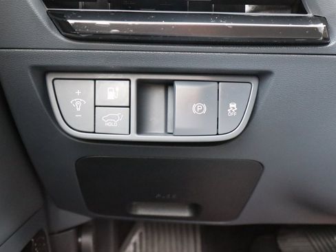 Used 2022 Kia EV6 Wind image 20