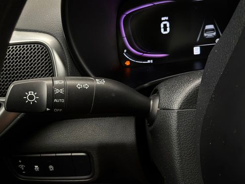Used 2025 Kia Soul LX w/ LX Technology Package FWD image 32