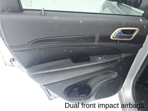 Used 2014 Jeep Grand Cherokee Altitude image 28