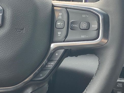 Used 2026 RAM 1500 Laramie w/ Advanced Safety Group II AWD/4WD image 10