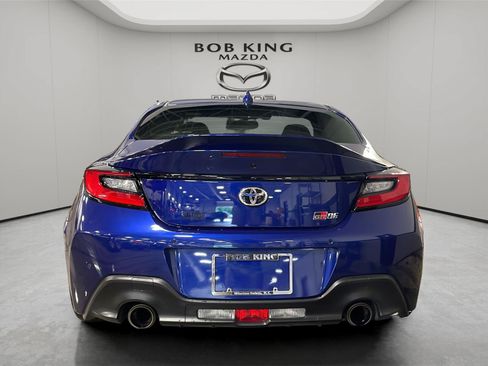 Used 2022 Toyota GR86 Premium RWD image 4