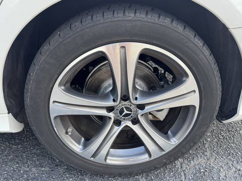 Used 2018 Mercedes-Benz E 300 w/ Premium 1 Package image 25