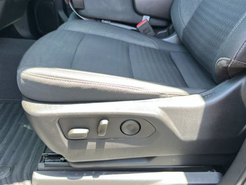 Used 2024 Chevrolet Silverado 2500 Custom w/ Custom Convenience Package AWD/4WD image 15