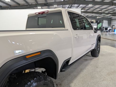 Used 2026 GMC Sierra 2500 AT4X AWD/4WD image 3