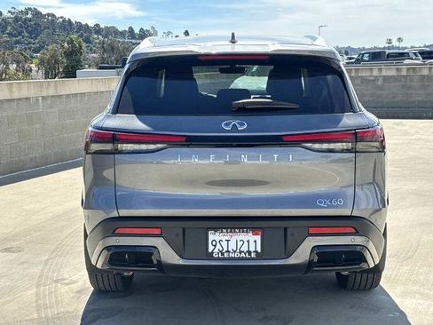 Certified 2025 INFINITI QX60 Luxe FWD image 5