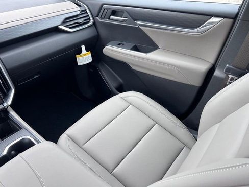 New 2026 GMC Acadia Elevation w/ Super Cruise Package image 18
