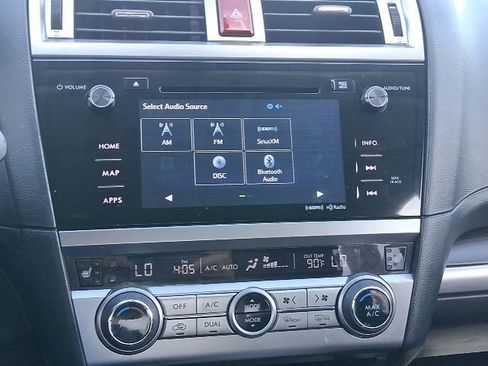 Used 2017 Subaru Legacy 2.5i Limited AWD/4WD image 18