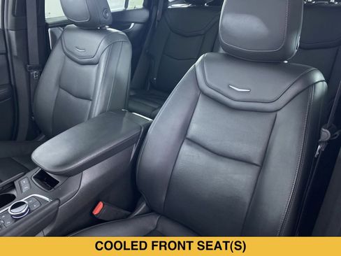 Certified 2022 Cadillac XT6 Premium Luxury w/ Technology Package AWD/4WD image 11