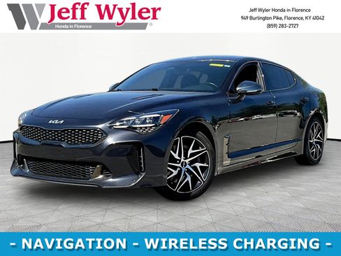 Used 2022 Kia Stinger GT-Line RWD image 1
