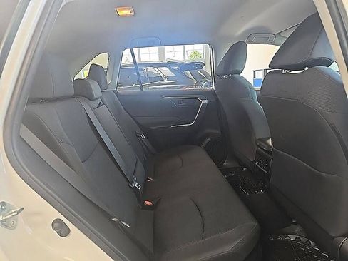 Used 2019 Toyota RAV4 LE AWD/4WD image 35