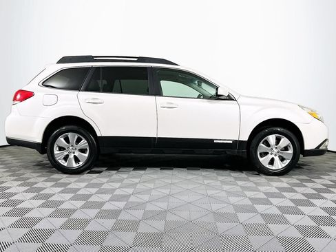 Used 2010 Subaru Outback 3.6R Limited AWD/4WD image 25
