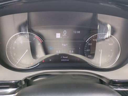 Used 2025 Cadillac XT6 Premium Luxury FWD image 34