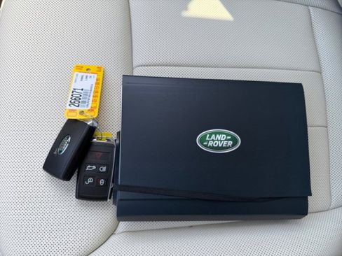 New 2026 Land Rover Range Rover SE AWD/4WD image 21
