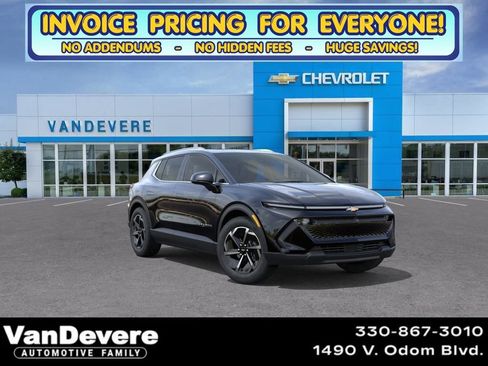 New 2026 Chevrolet Equinox EV LT AWD/4WD image 1