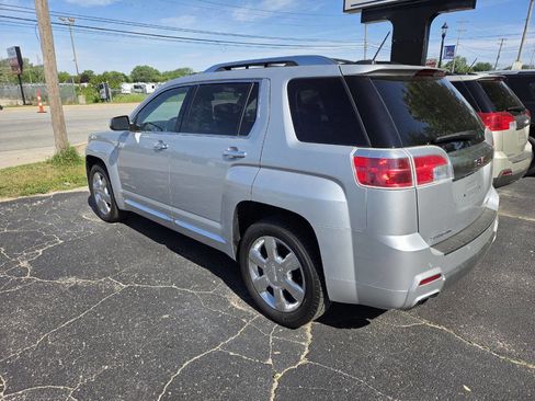 Used 2015 GMC Terrain Denali w/ Cargo Package AWD/4WD image 3
