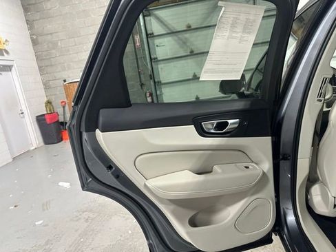 Used 2021 Volvo XC60 T8 Inscription Expression w/ Advanced Package image 13