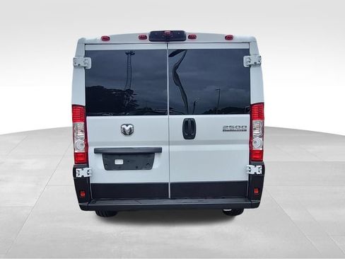 Used 2025 RAM ProMaster 2500 w/ U-Haul Equipment Group FWD image 18