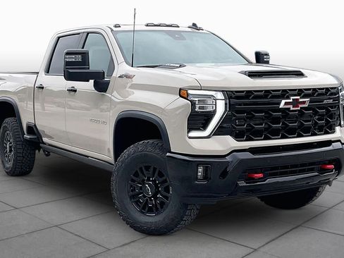 New 2026 Chevrolet Silverado 2500 ZR2 AWD/4WD image 2