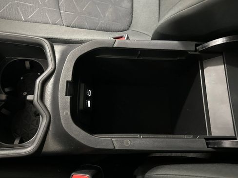 Certified 2025 Toyota RAV4 XLE AWD/4WD image 33
