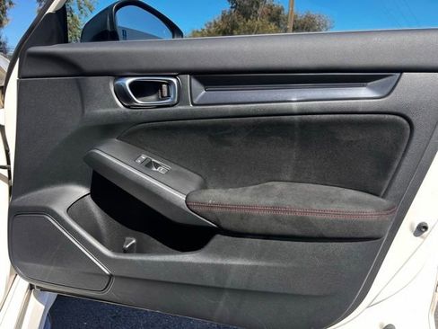 Used 2023 Honda Civic Type R image 30