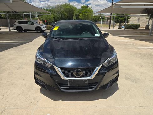 Used 2021 Nissan Versa SV FWD image 8