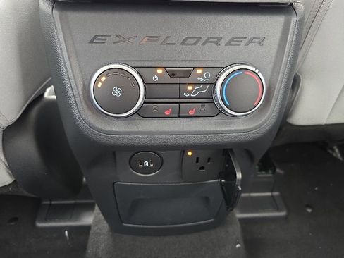 New 2026 Ford Explorer Platinum AWD/4WD image 41