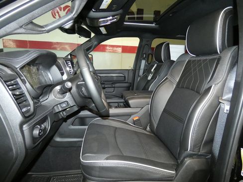 New 2026 RAM 3500 Limited image 9